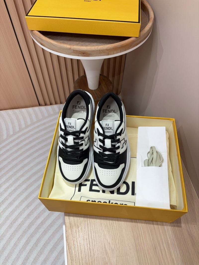 Fendi Low Shoes